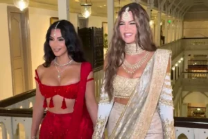 kim-khloe-kardashian-india-071224-tout3-3bea982daea64735bafe2e9d68b4f7a3