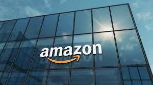 AI robot working in Amazon warehouse