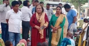 Only woman in Gujarat Congress list speaks against party