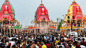 Devotees during Puri Rath Yatra before the stampede