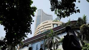 Markets fall after 4-day rally due to banking stock losses.