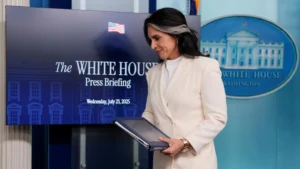 2025-07-23T183505Z_26637595_RC2ISFAYJHW4_RTRMADP_3_USA-TRUMP