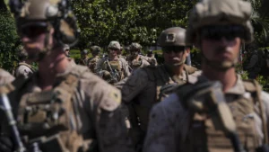 Mideast_Wars_US_42030