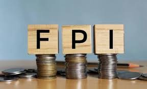 Graph showing FPIs pull out Rs 77,901 crore from Indian equities in H1 2025