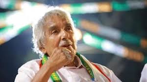 Rahul Gandhi paying tribute to Oommen Chandy Kerala politics legacy