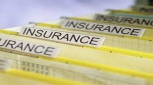 Chart showing PSU non-life insurers outperform private players in premium growth