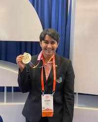Indian teen develops Paraspeak AI device for paralysis patients
