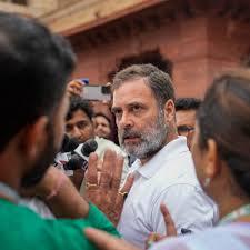 Rahul Gandhi addressing Election Commission cheating allegations